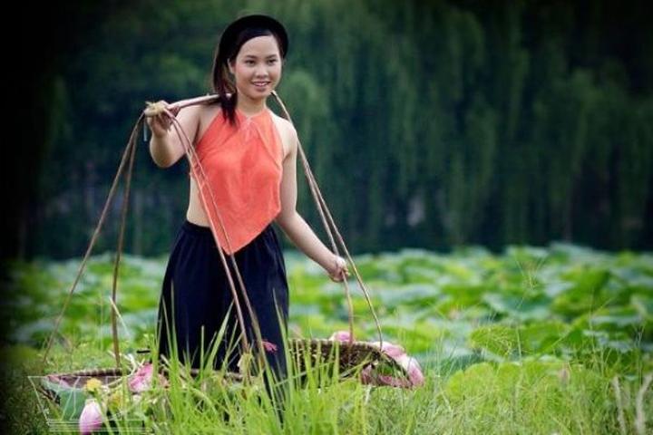 Huang Yoyo: Shop này dựa trên thiết kế basic, nhưng lại trẻ trung và phong cách.